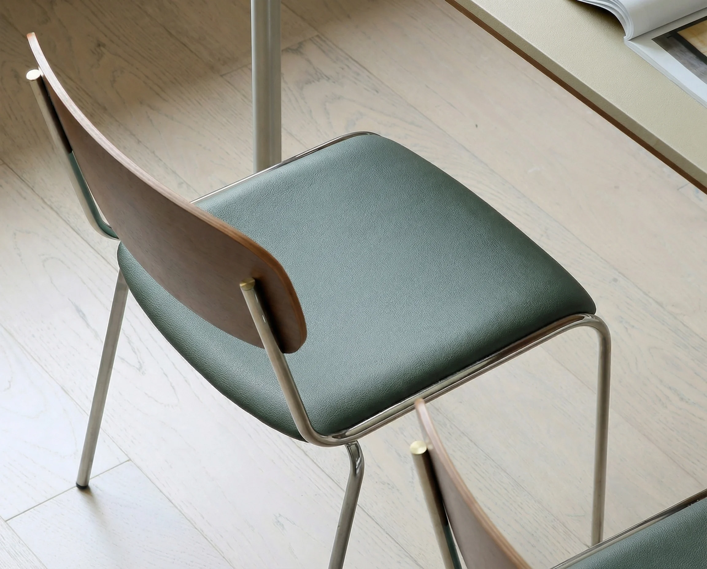 Стул MESSI L превью 4