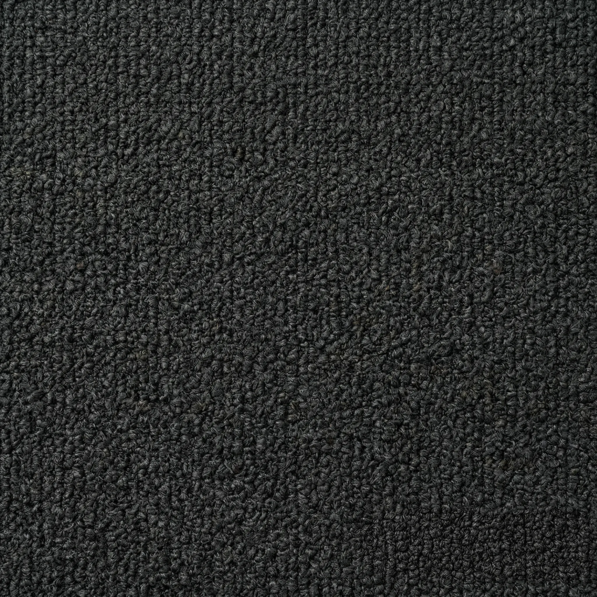 Вискозно-полиэстерная ткань, Чёрный